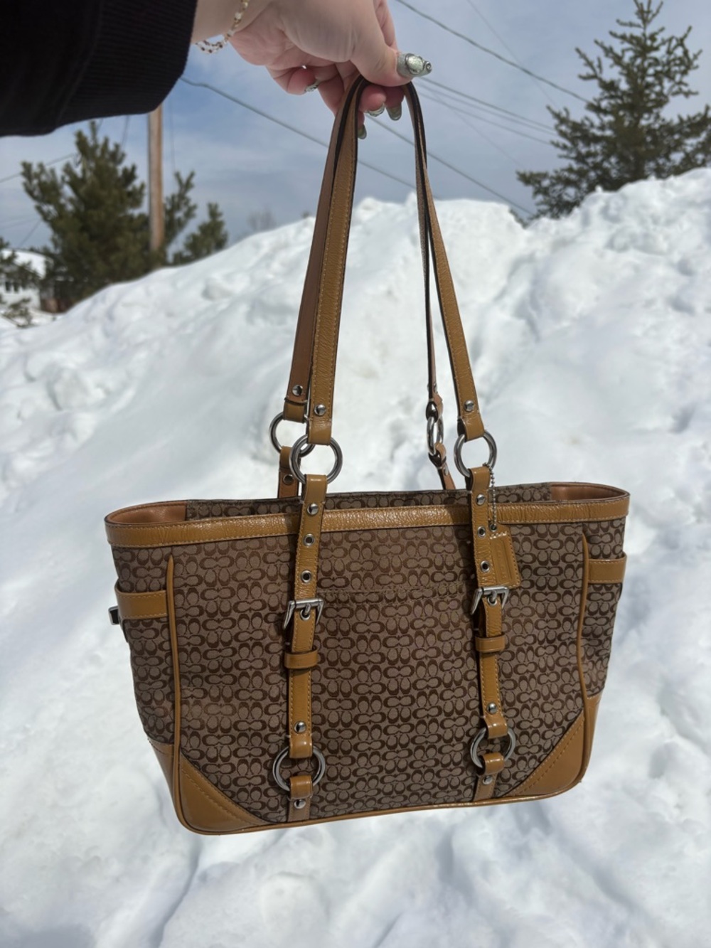 2008 Coach Gallery East West Tote🤎